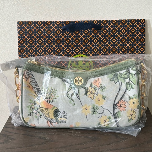 NWT- TORY BURCH T-MONOGRAM BROCADE STUDIO CONVERTIBLE BAG - Picture 10 of 11